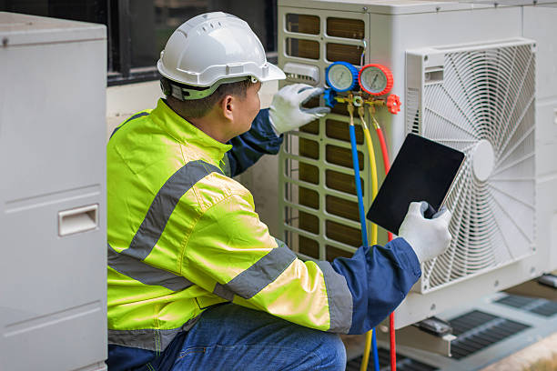 Professional Hvac technician working in Rockford, MI